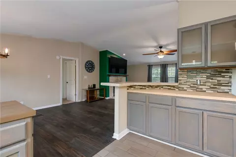 345 Christopher Dr, Eddy, TX 76524 photo 22
