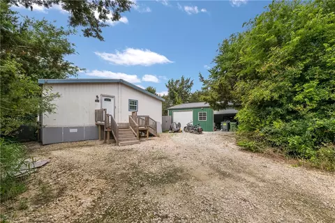 345 Christopher Dr, Eddy, TX 76524 photo 6