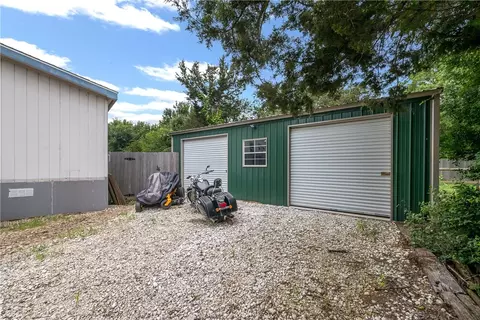 345 Christopher Dr, Eddy, TX 76524 photo 12