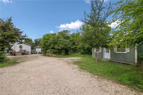 345 Christopher Dr, Eddy, TX 76524