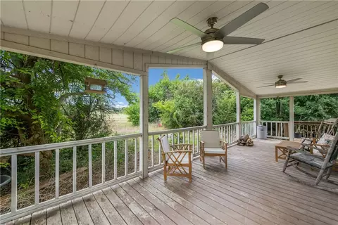 345 Christopher Dr, Eddy, TX 76524 photo 5