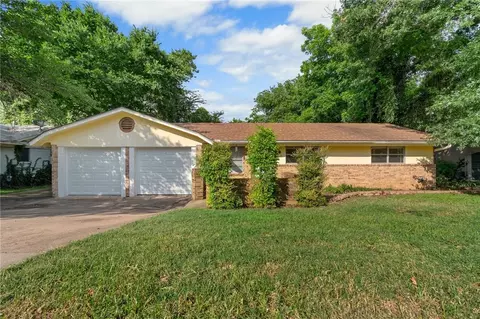 715 Fairway Rd, Woodway, TX 76712