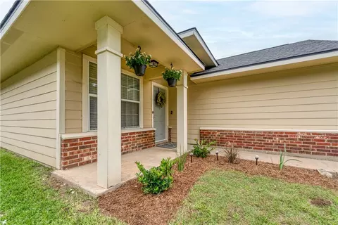 10132 Bunting Dr, Waco, TX 76708 photo 4
