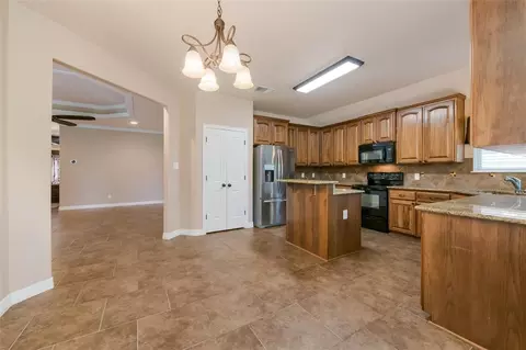811 Springdale Cir, Lorena, TX 76655 photo 10