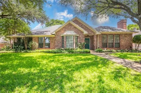9504 Casa Grande Dr, Woodway, TX 76712