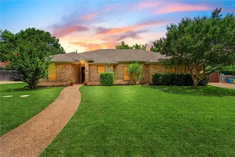 708 Regina Dr, Hewitt, TX 76643