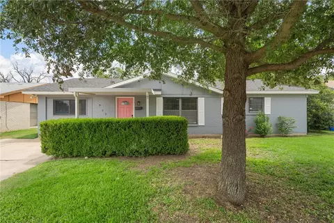 833 N 60th St, Waco, TX 76710