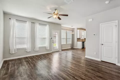 10221 Mickler Ln, Waco, TX 76708 photo 7