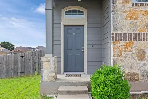 10221 Mickler Ln, Waco, TX 76708 photo 4
