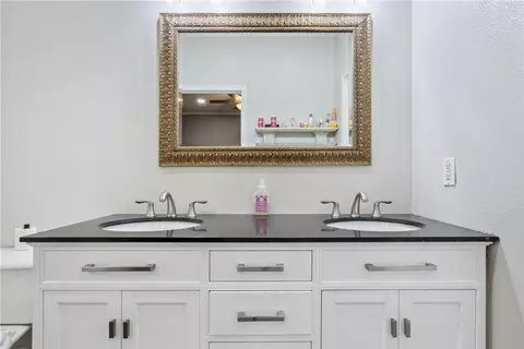 10313 Peony Ln, Waco, TX 76708 photo 17