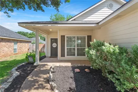 10313 Peony Ln, Waco, TX 76708 photo 3