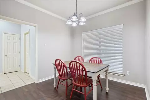 10313 Peony Ln, Waco, TX 76708 photo 8
