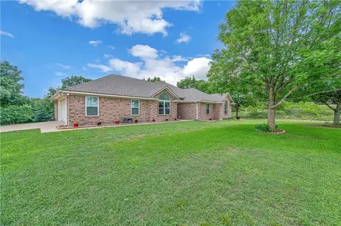 816 Lusk Creek Rd, Eddy, TX 76524
