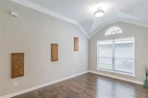 10124 Bunting Dr, Waco, TX 76708 photo 6