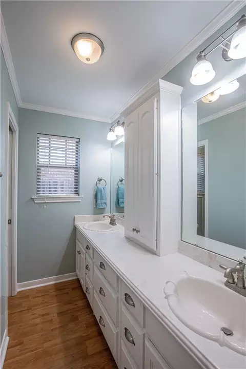 10517 Aquilla Trl, Waco, TX 76708 photo 18