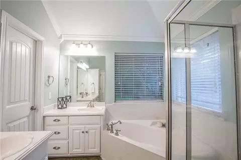 10517 Aquilla Trl, Waco, TX 76708 photo 13