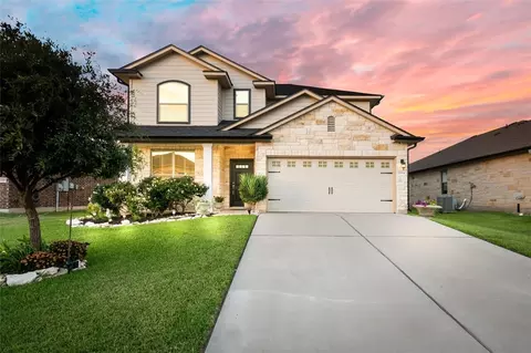 2704 Gilchrist Dr, Lorena, TX 76655