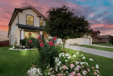 2704 Gilchrist Dr, Lorena, TX 76655 photo 4