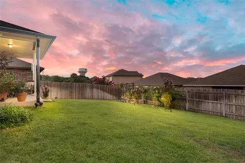 2704 Gilchrist Dr, Lorena, TX 76655 photo 12