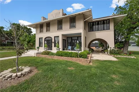 905 N 18th St, Waco, TX 76707