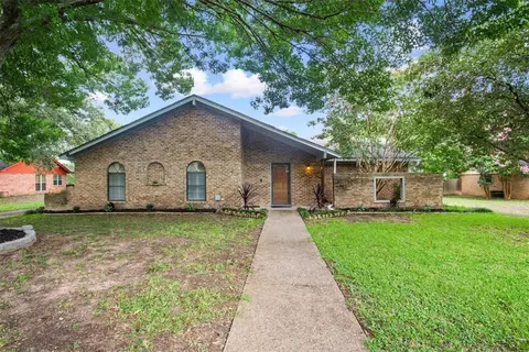 8588 Briargrove Dr, Woodway, TX 76712