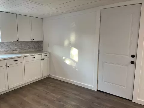 601 N 3rd St, Mcgregor, TX 76657 photo 8