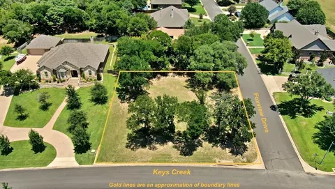 501 Keys Creek Dr, Waco, TX 76708