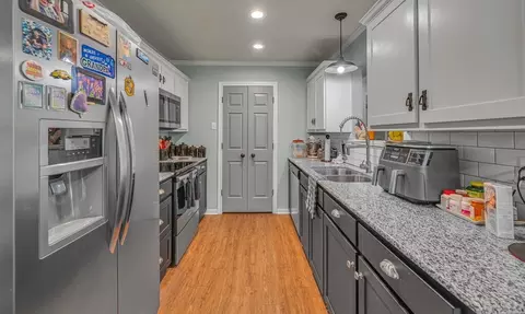 6612 Emerald Dr, Waco, TX 76708 photo 9