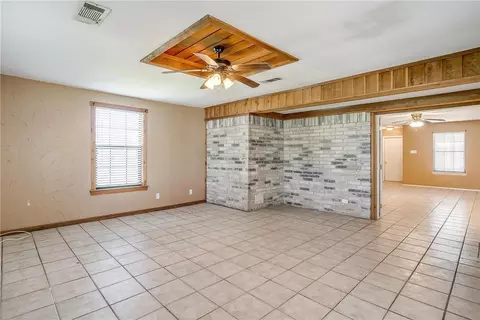 805 Ivan Dr, Waco, TX 76706 photo 22