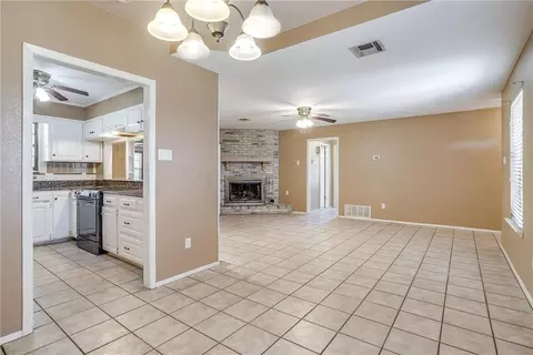 805 Ivan Dr, Waco, TX 76706 photo 14