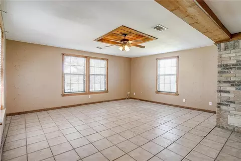 805 Ivan Dr, Waco, TX 76706 photo 21