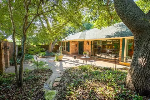2708 Wooded Acres Dr, Waco, TX 76710