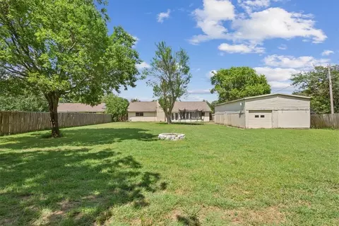 129 Oklahoma Ave, Hewitt, TX 76643 photo 28