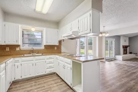 129 Oklahoma Ave, Hewitt, TX 76643 photo 13