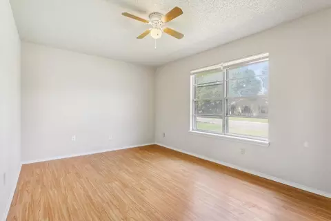 129 Oklahoma Ave, Hewitt, TX 76643 photo 18