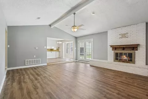 129 Oklahoma Ave, Hewitt, TX 76643 photo 7