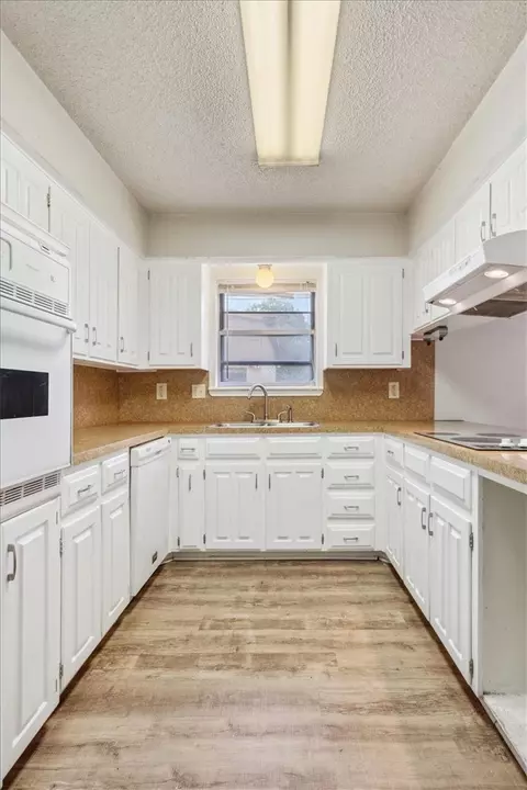 129 Oklahoma Ave, Hewitt, TX 76643 photo 12