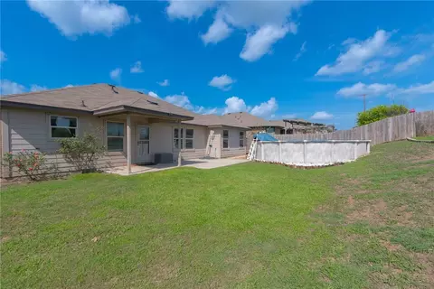 401 Coby Dr, Troy, TX 76579 photo 6