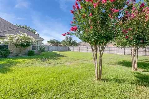 303 Ranchgate Trl, Mcgregor, TX 76657 photo 28