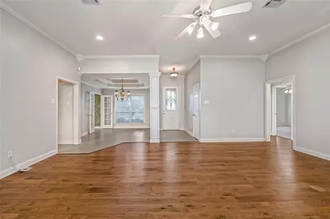 303 Ranchgate Trl, Mcgregor, TX 76657 photo 11