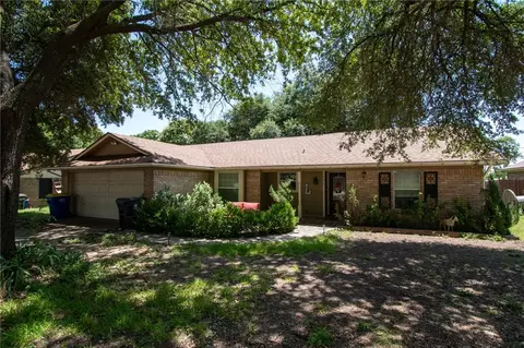 231 Thompson Cir, Lorena, TX 76655