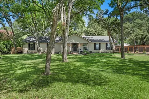 725 Baker Ln, Waco, TX 76708