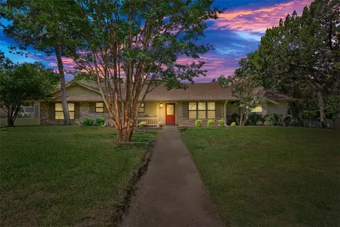 408 White Hall Rd, Woodway, TX 76712