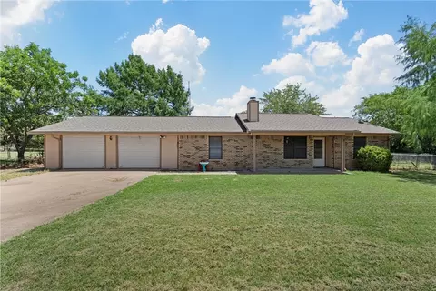 205 Oakview Cir, Waco, TX 76705