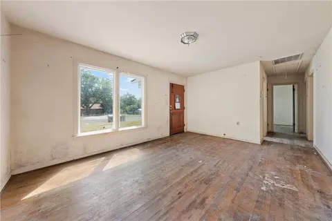 3312 N 15a St, Waco, TX 76708 photo 5