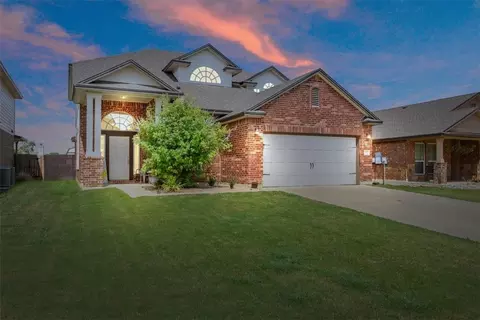 9425 Colfax Dr, Waco, TX 76708