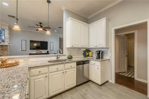10117 Barcelona Dr, Waco, TX 76708 photo 15