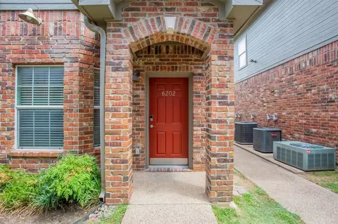 1701 S 12th St #6202, Waco, TX 76706