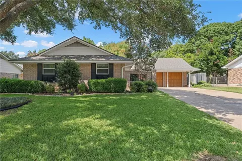 5724 Lakemont Cir, Waco, TX 76710