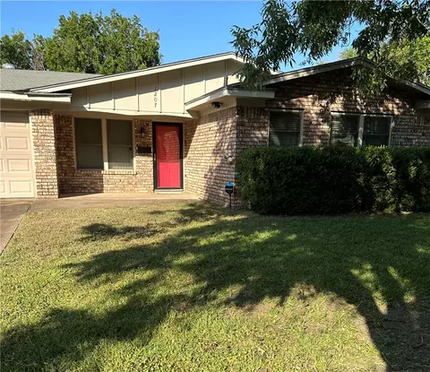 1207 Melrose Dr, Waco, TX 76710